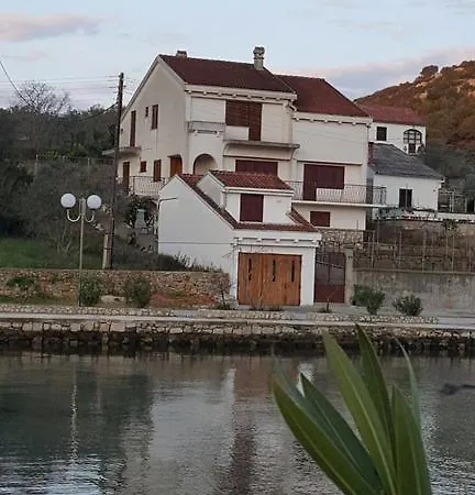 Apartments Lukoran * Lukoran