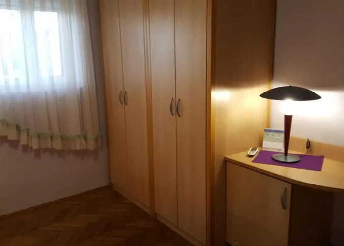 Apartments Lukoran