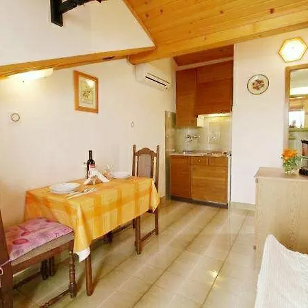 Apartments Lukoran Lukoran