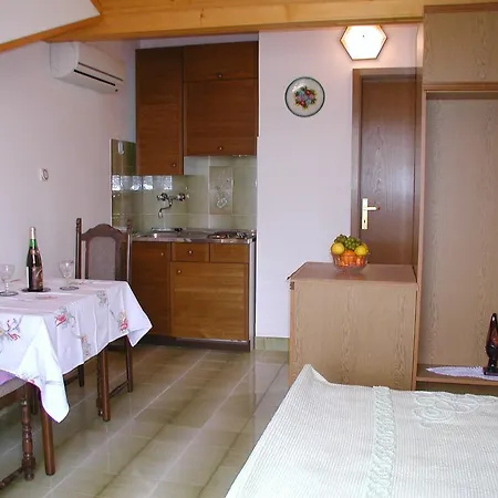 Apartments Lukoran * Lukoran