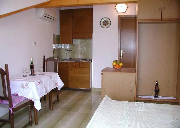 Apartments Lukoran * Lukoran