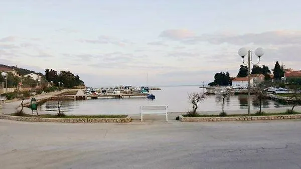 Apartman Apartments Lukoran